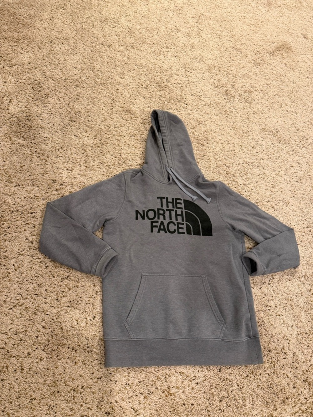 Men’s North Face Hoodie (size Medium)